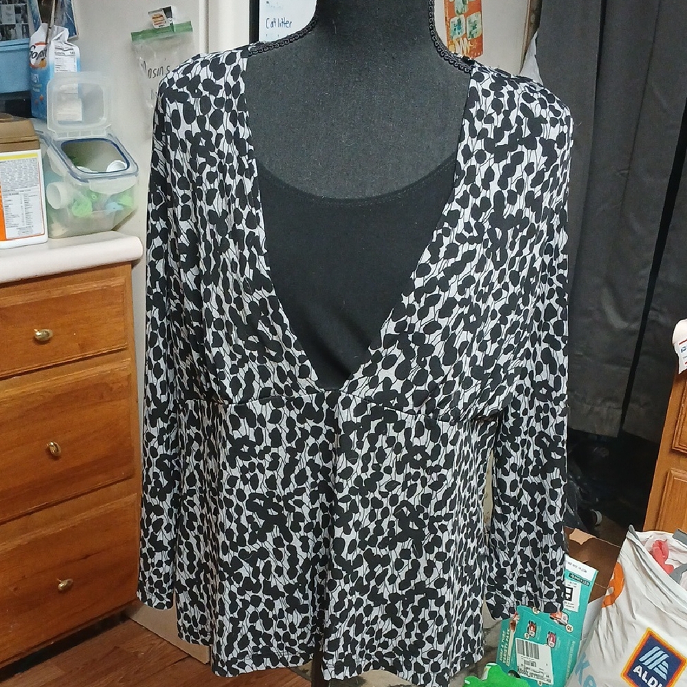 Black and White Patterned Blouse